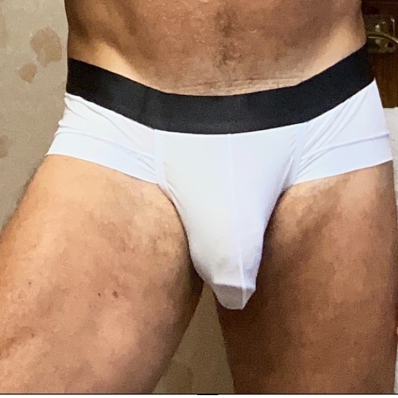 White and black brief fit like medium - Picture 5 of 5